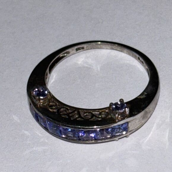 925 sterling silver & tanzanite ring band set side stone Sz 9 3.44g STS - Picture 2 of 8